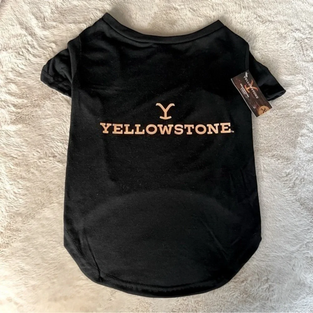 NWT Yellowstone dog T-Shirt size XL